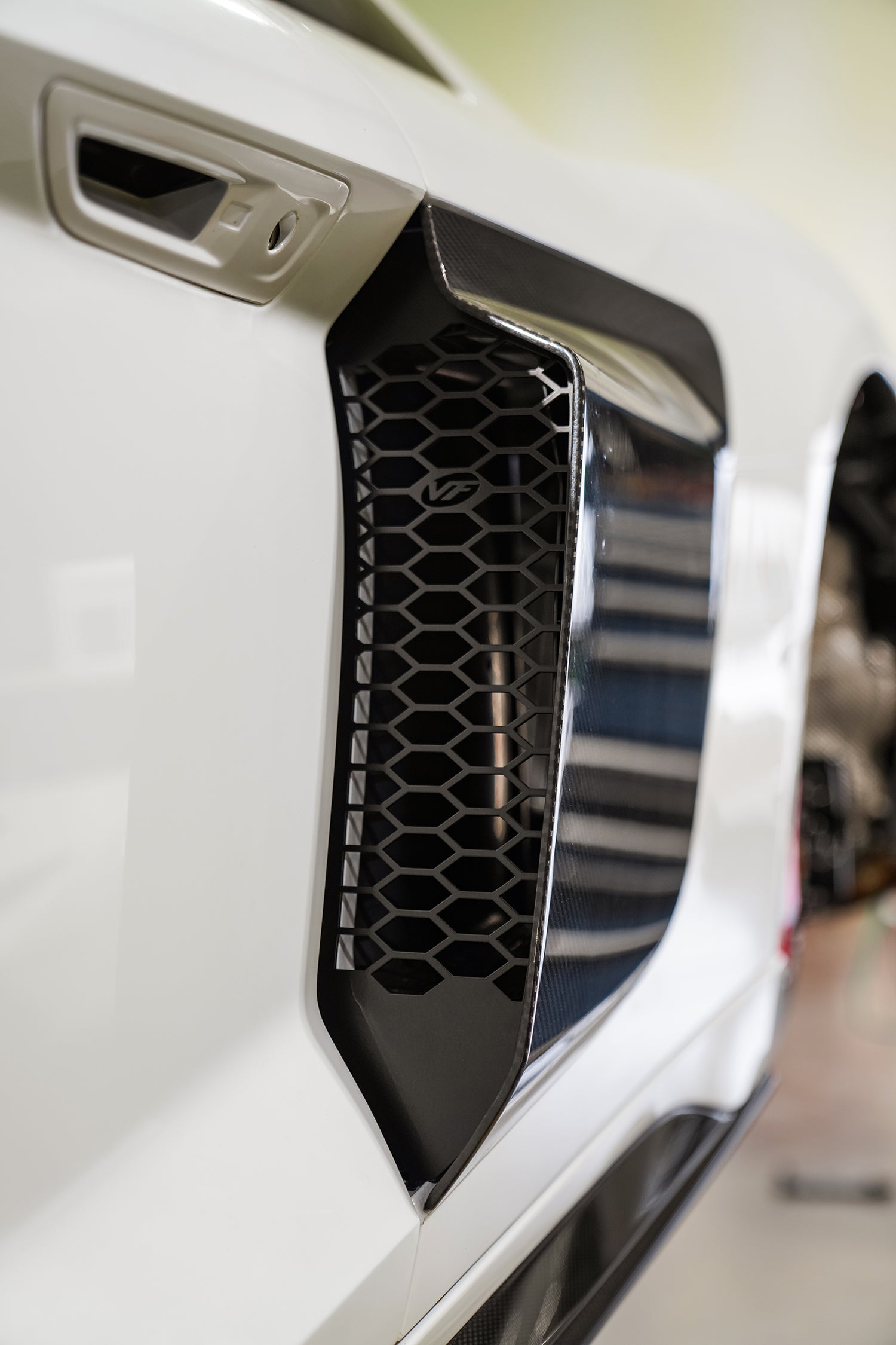 VF Engineering - LMS Carbon Fiber Side Blades - 2016+ Audi R8